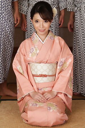 Kimono lady Hikaru Kirishima is teased by lot of men